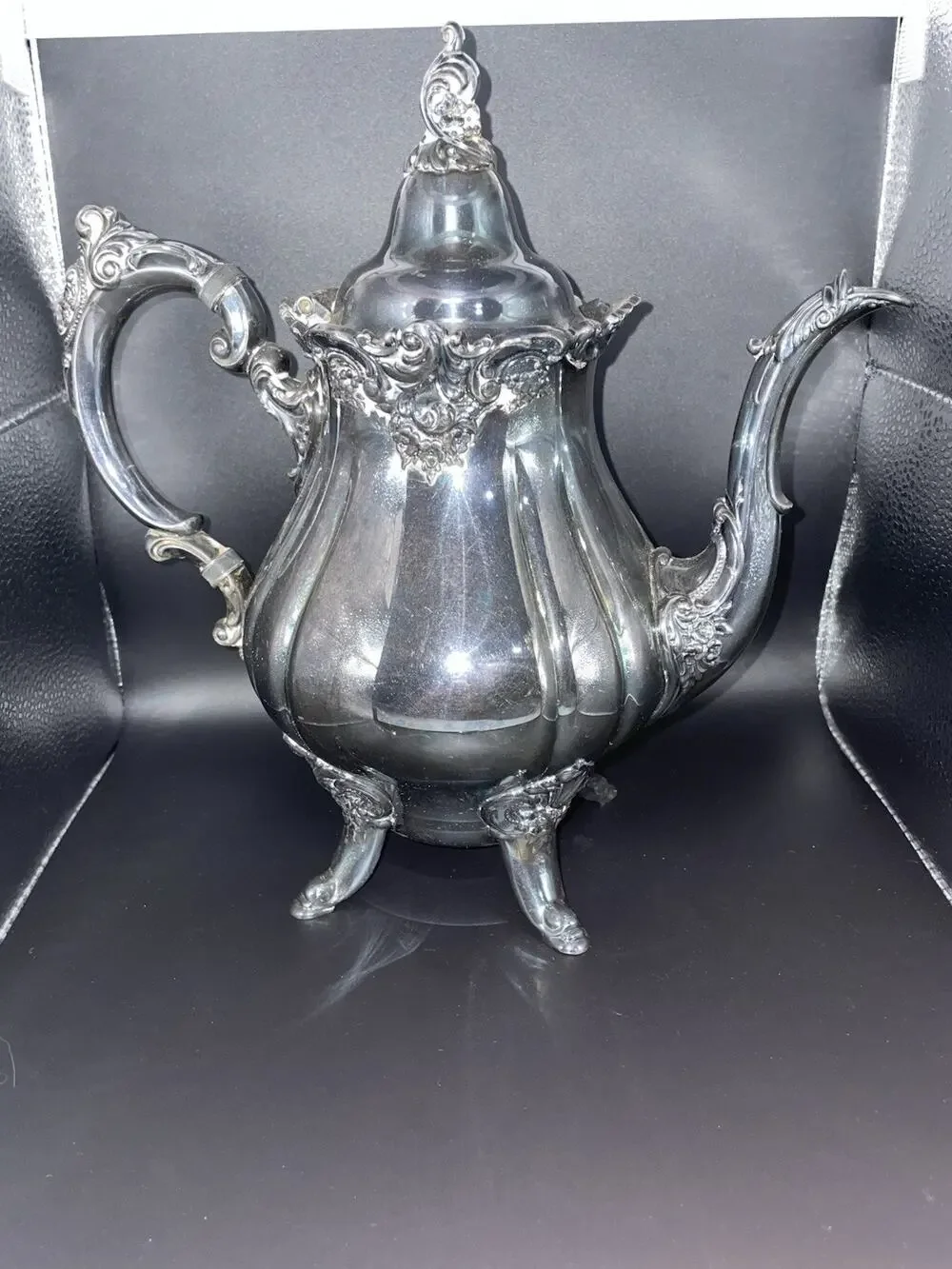 Vintage Baroque by Wallace 281 Coffee-Tea Pot Ornate Silverplate Footed